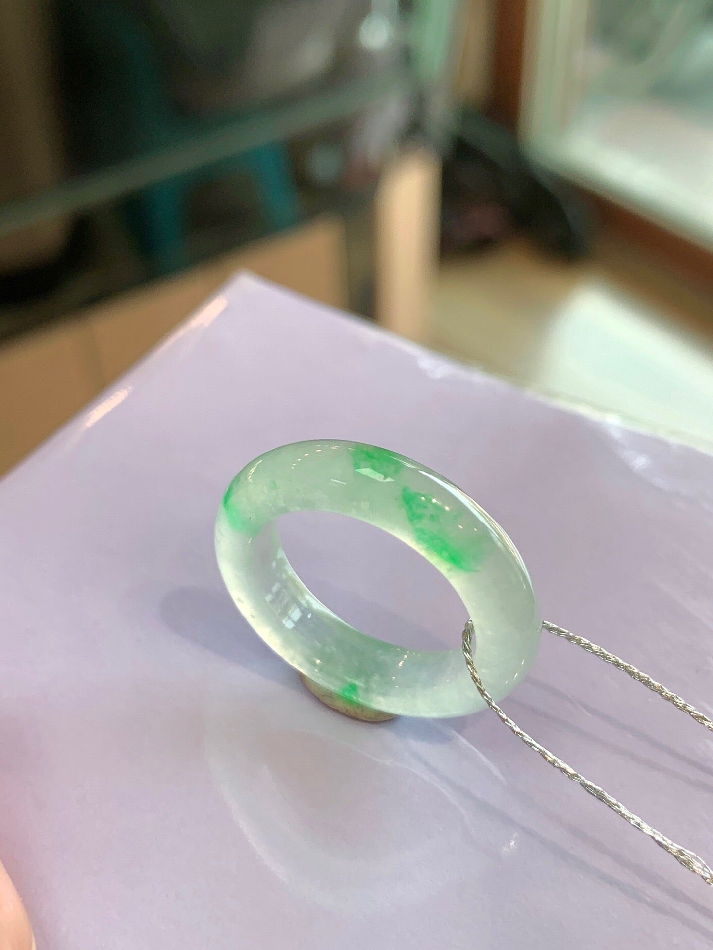 冰飘绿指环