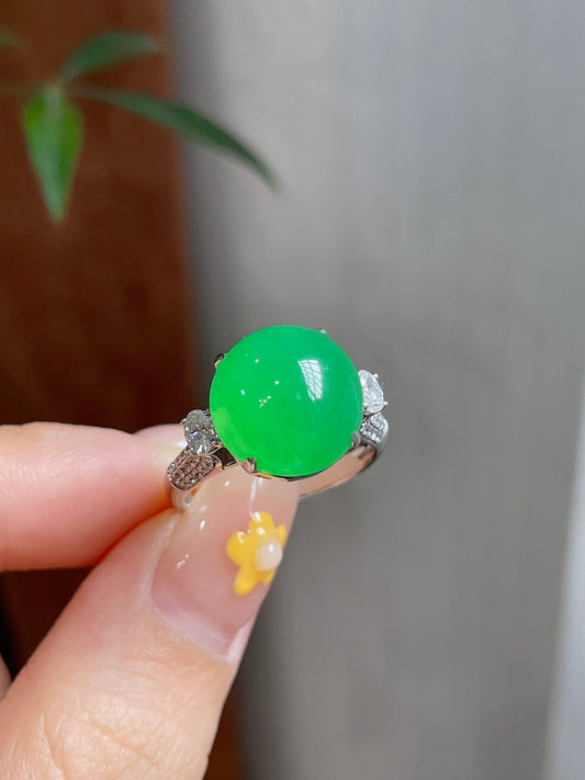 冰甜阳绿蛋面戒指